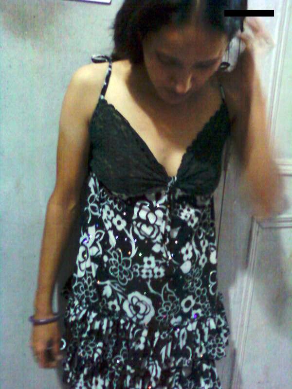 Indian Bhabhi Rama Wants To Play Dildo