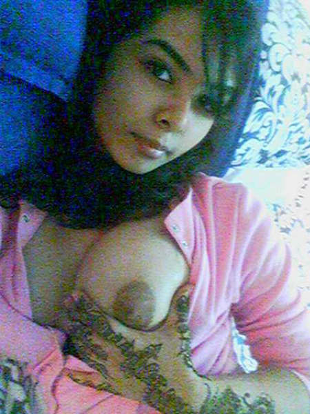 Indian Babe Nirmala Laying Naked On Bed