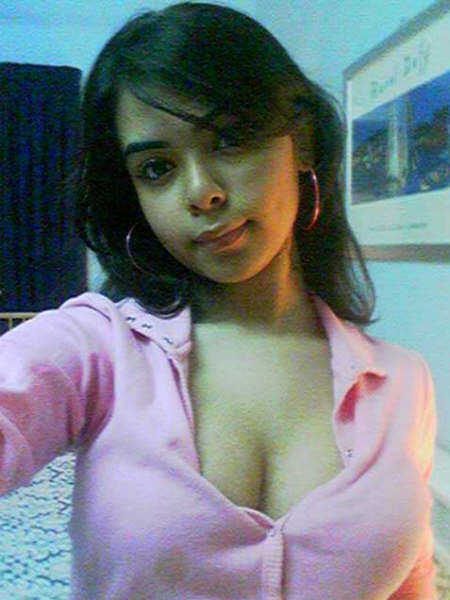 Indian Babe Nirmala Laying Naked On Bed