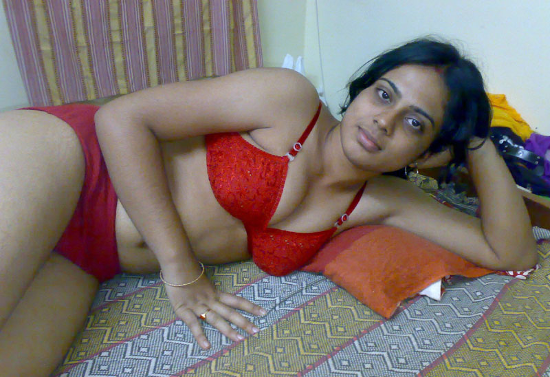 Horny Indian Girl Farha Nude Pics Leaked