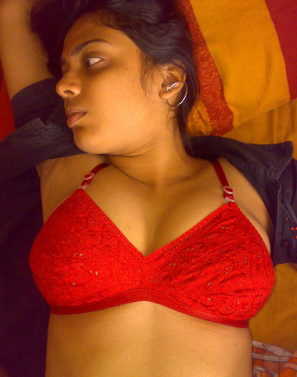 Horny Indian Girl Farha Nude Pics Leaked