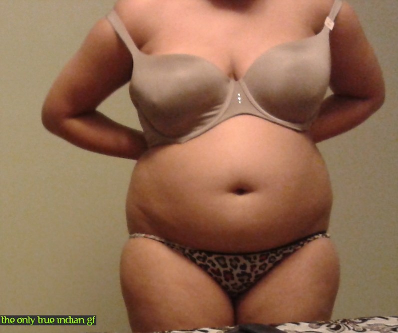 Indian College Girl Changing Lingerie Shower Pics