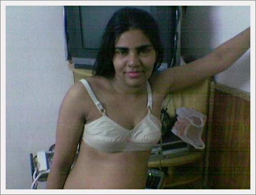 Horny Paki Slut Shaista Naked Beauty Exposed