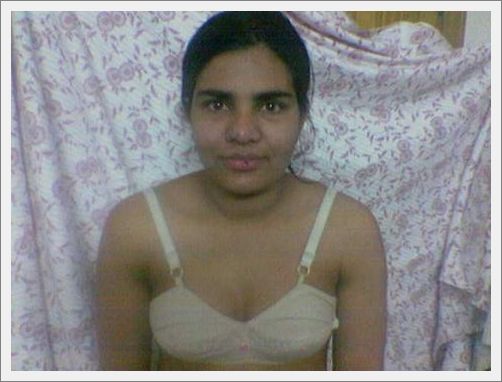 Horny Paki Slut Shaista Naked Beauty Exposed