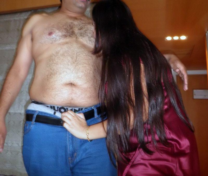 Indian couple Shilpa and Raghav homemade sex pictures