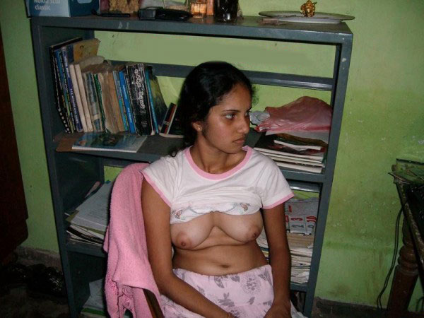 Sexy Indian Bhabhi Kusum Posing Hot On Camera