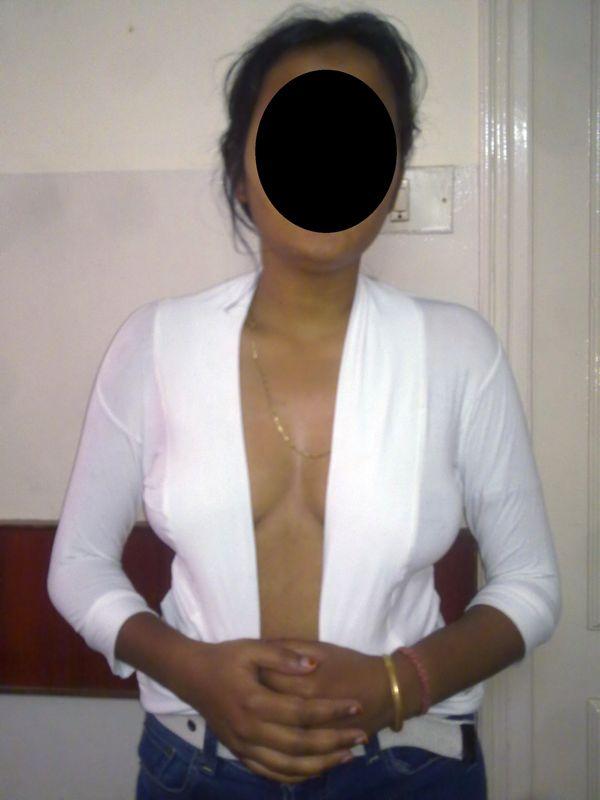 Indian wife opening her blouse for boobs