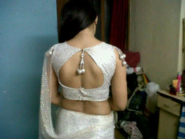 Indian girl after party gettign naked giving her man a blowjob