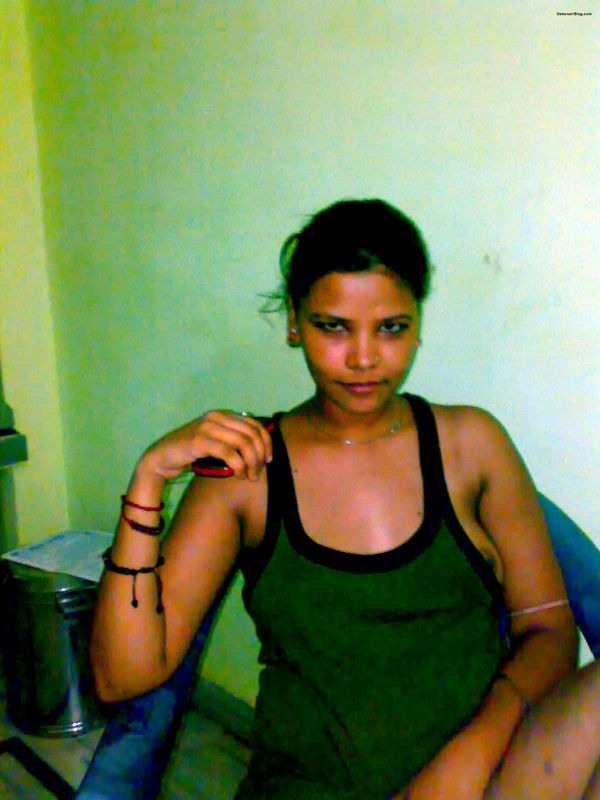 Exotic indian girl gf fucked by her boyfriend captured on camera