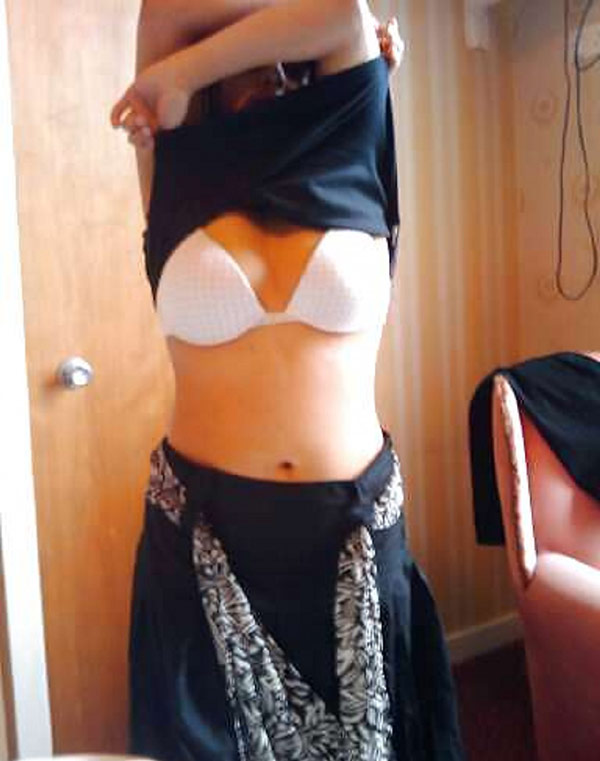 Indian babe showing off her breast