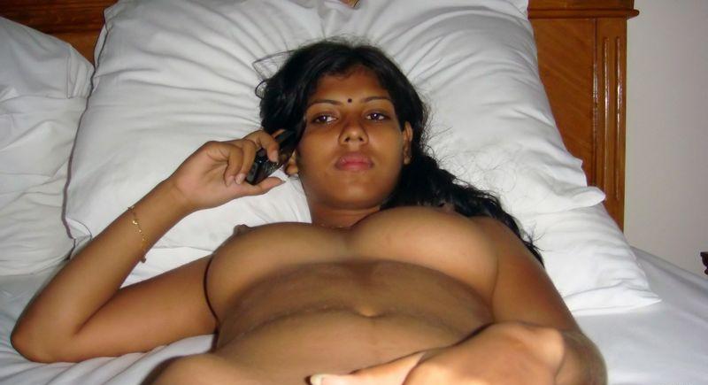 Bangladeshi Sexy Bhabhi Nice Sweet Boobs