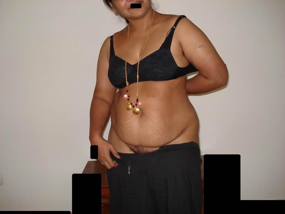 Indian housewife Seeta stripping naked