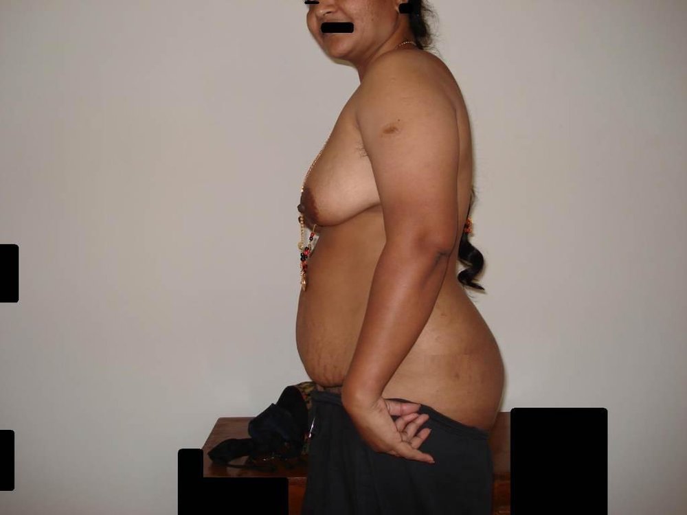 Indian housewife Seeta stripping naked