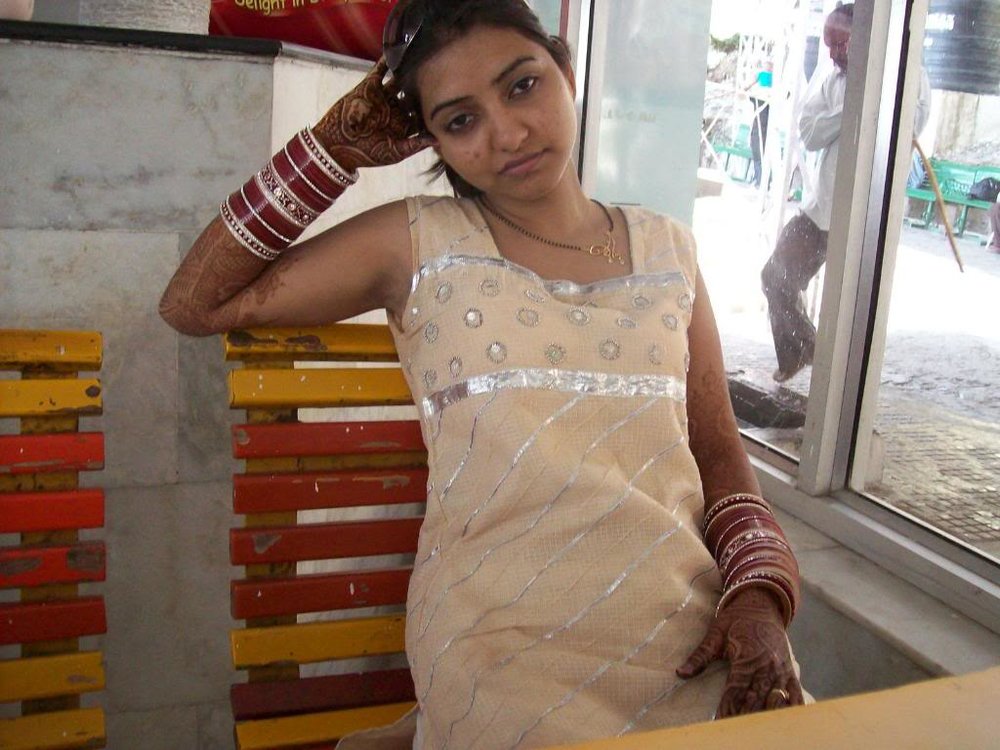 Young Newly Married Indian Couple Honeymoon