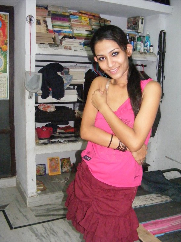 Young Indian Girl Raveena Posing Hot