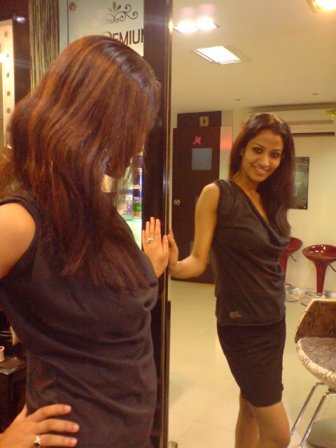 Young Indian Girl Raveena Posing Hot