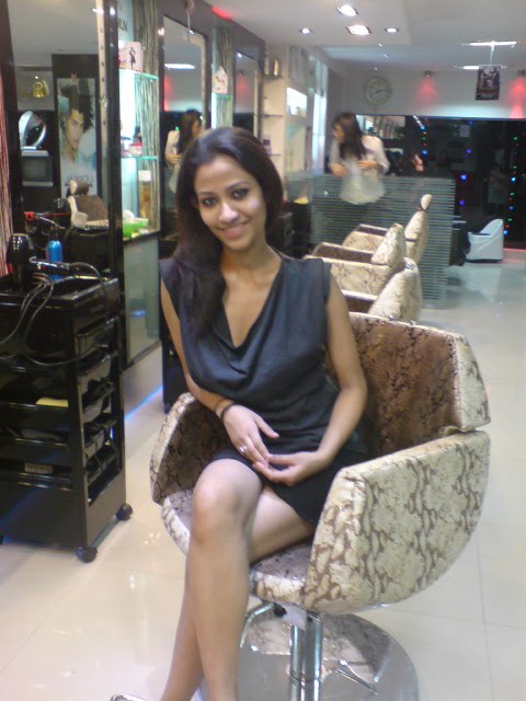 Young Indian Girl Raveena Posing Hot