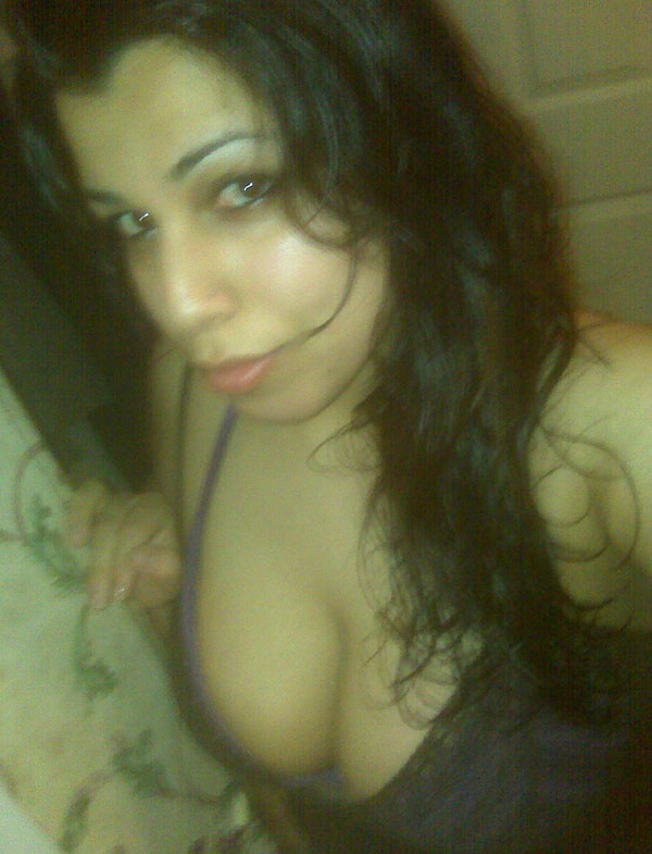 Nude Hot Busty Indian Girl Naked