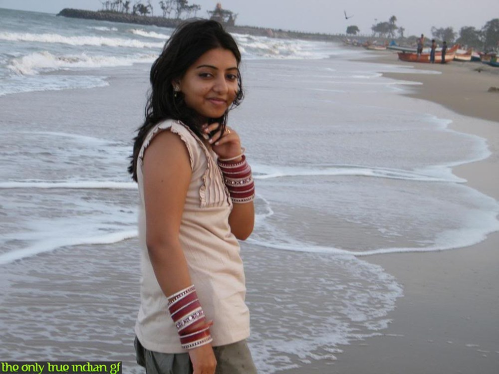 Young Mian Biwi Ki Suhaag Raat Chudai Images