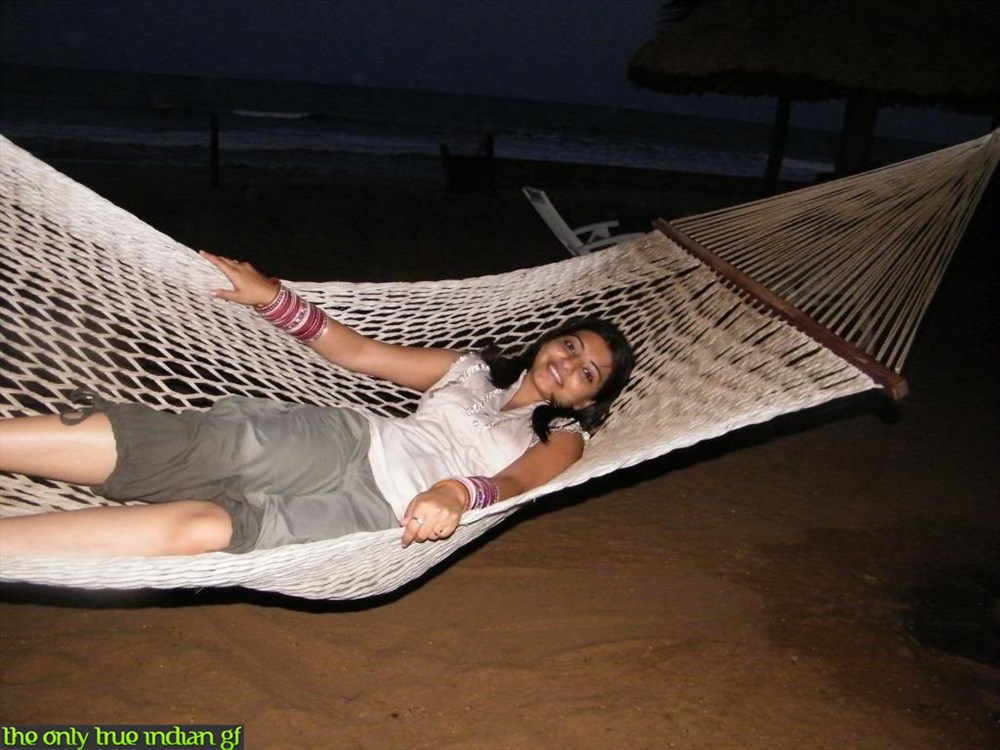 Young Mian Biwi Ki Suhaag Raat Chudai Images