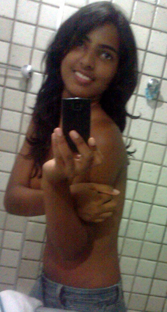 Indian Girl Shower Capturing Her Naked Pics