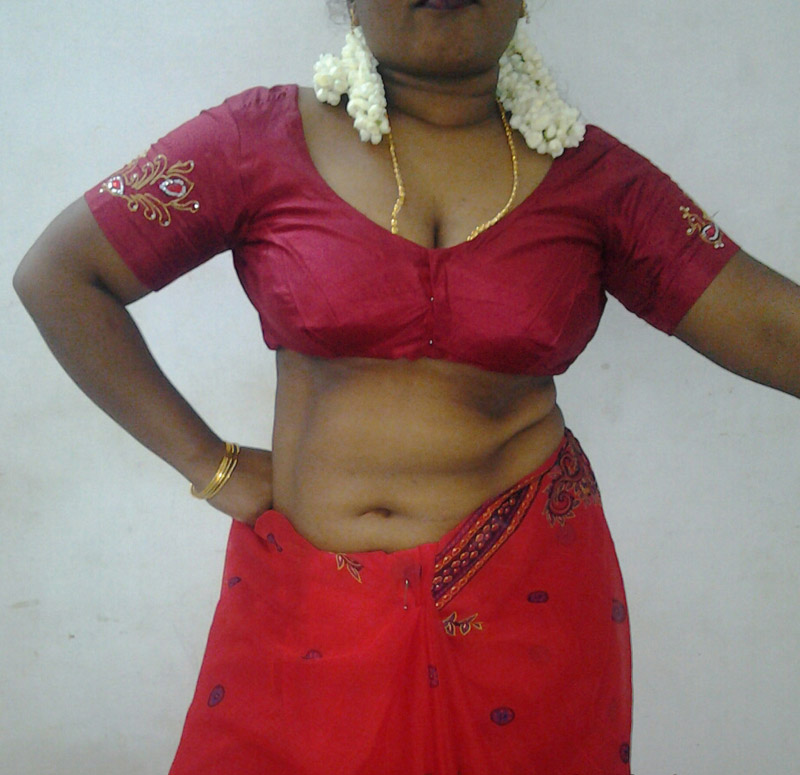 Mature indian housewife taking her indian outfits off in bedroom