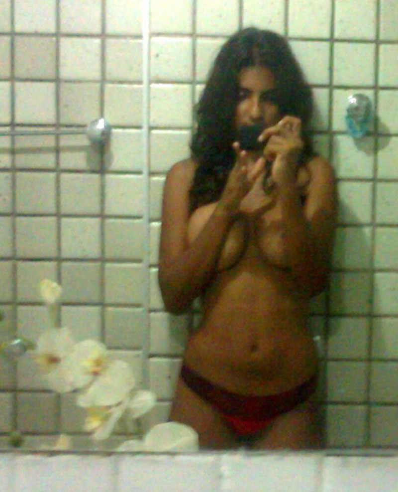 Lucky Boyfriend Captured Indian GF Naked