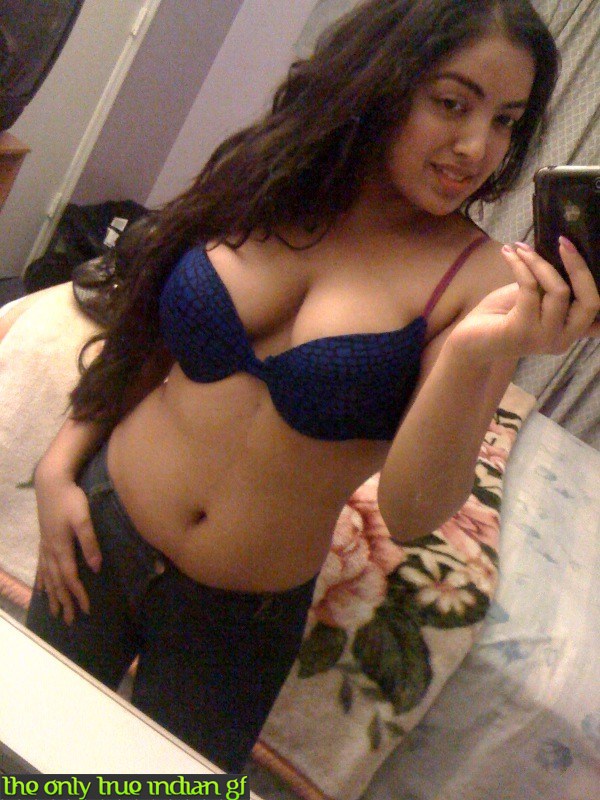 Busty Indian GF Bikini Nudes