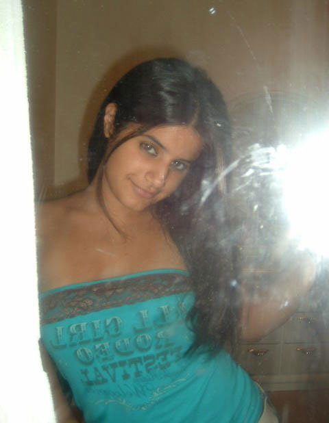 Mix bag picture of indian girls showing off