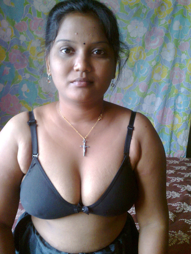 Delicious Big Boob Of Indian Wife Naked