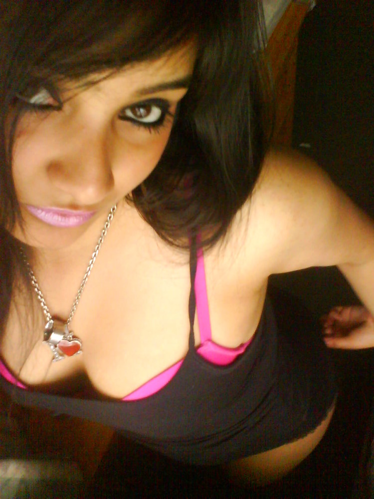 Kamila Hot Indian Girl Nude Photos