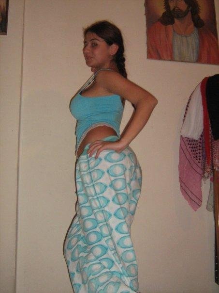 Indian School Girl Hot Kissing Pics