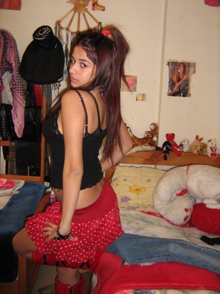 Indian Girl Hot Shower Masturbating