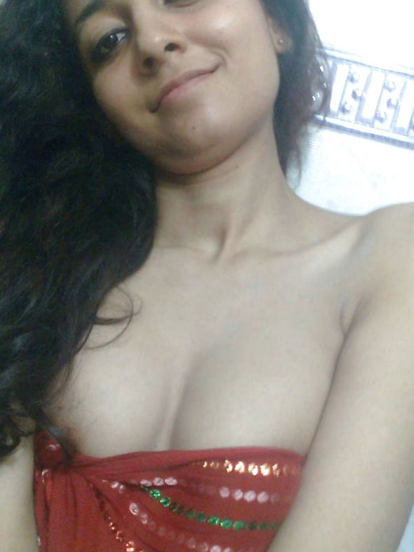 Indian Girl Amazing Boobs