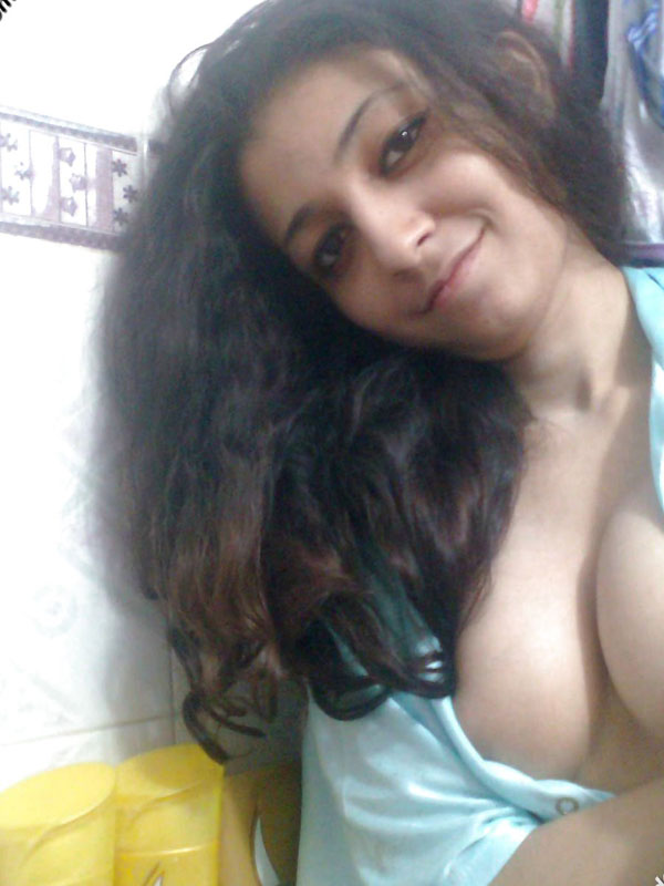 Indian Girl Amazing Boobs