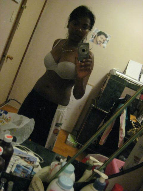 Hot indian catching her private moments