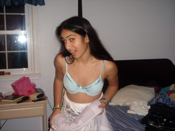 Indian Girl Sexy Tights Nude Pics