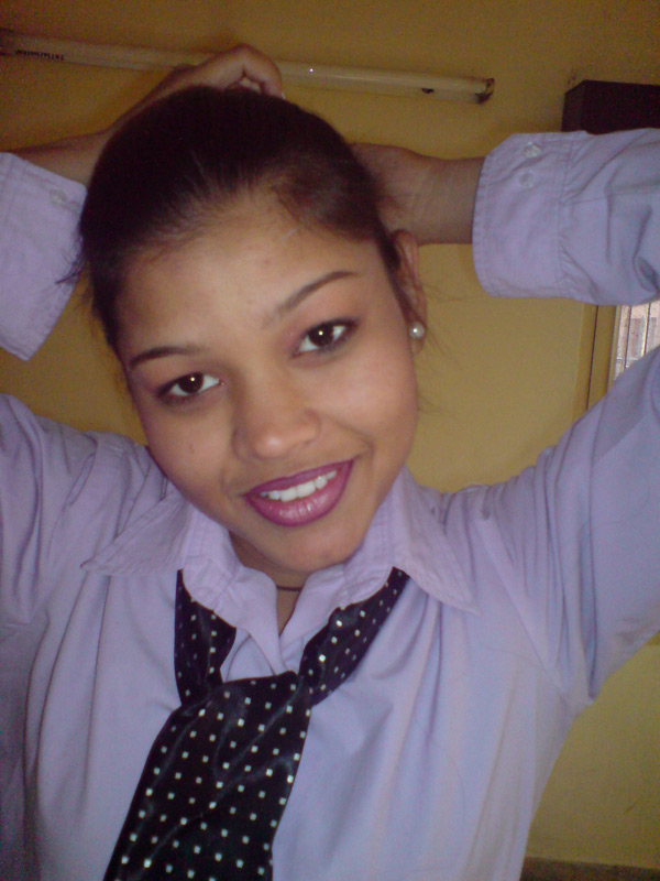 Juicy indian girl naked in bedroom