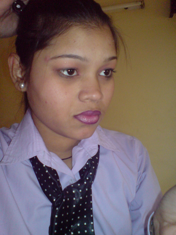 Juicy indian girl naked in bedroom