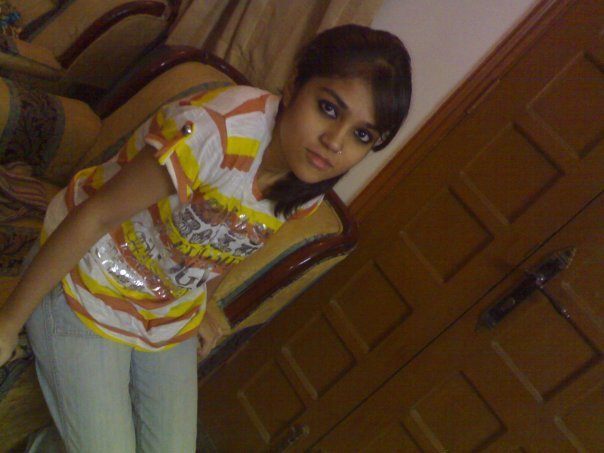 Hot sexy Indian college girl
