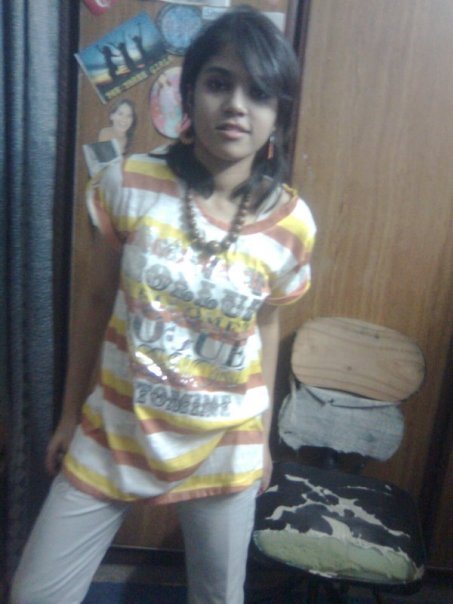 Hot sexy Indian college girl