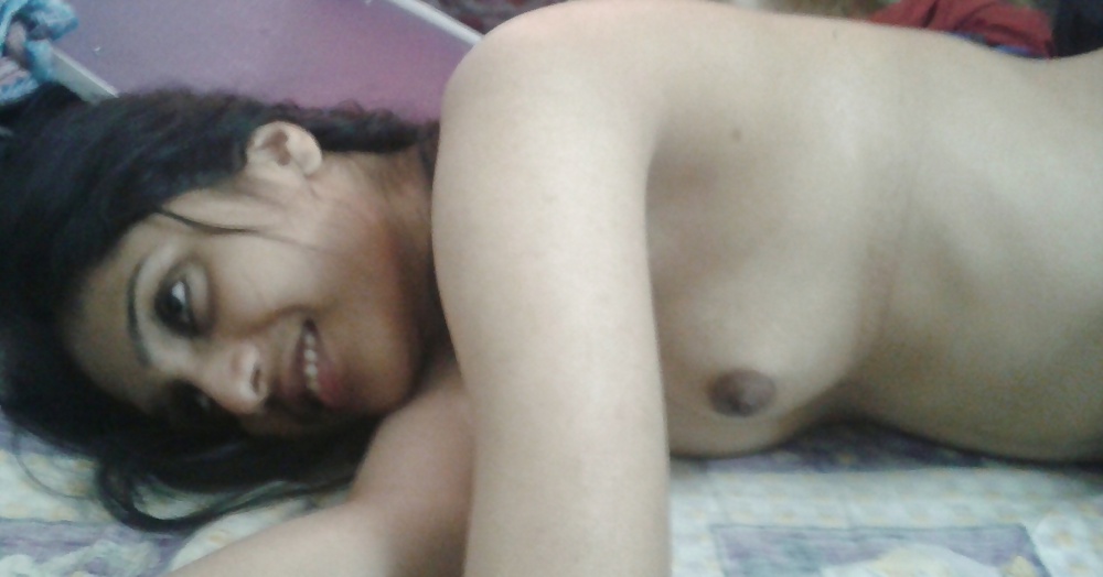 Desi College Girl Vandana In White Lingerie Strip Naked