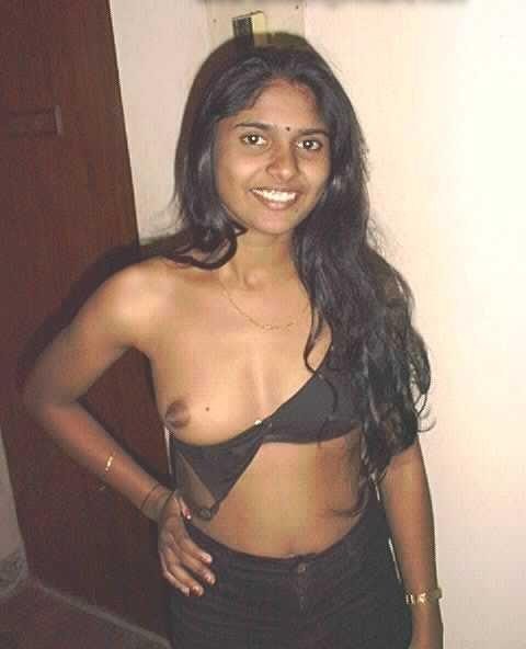 Newly married indian girl stripping herself off