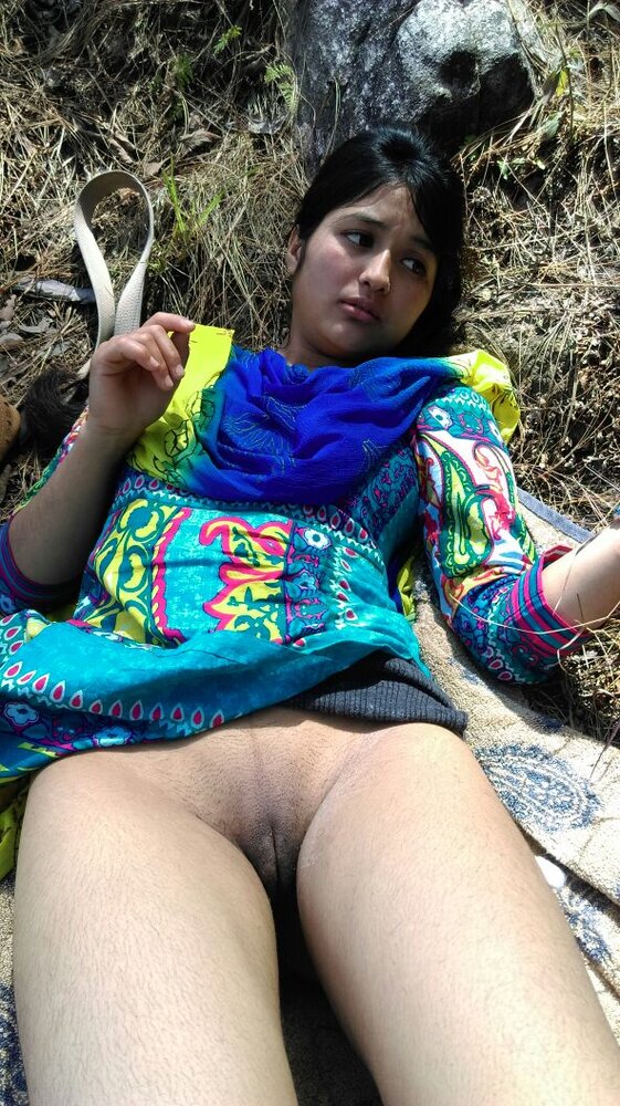 Cute Young Indian College Teen Fucked Outdoor MMS