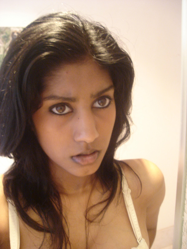 Sexy indian girl friend ready for fuck