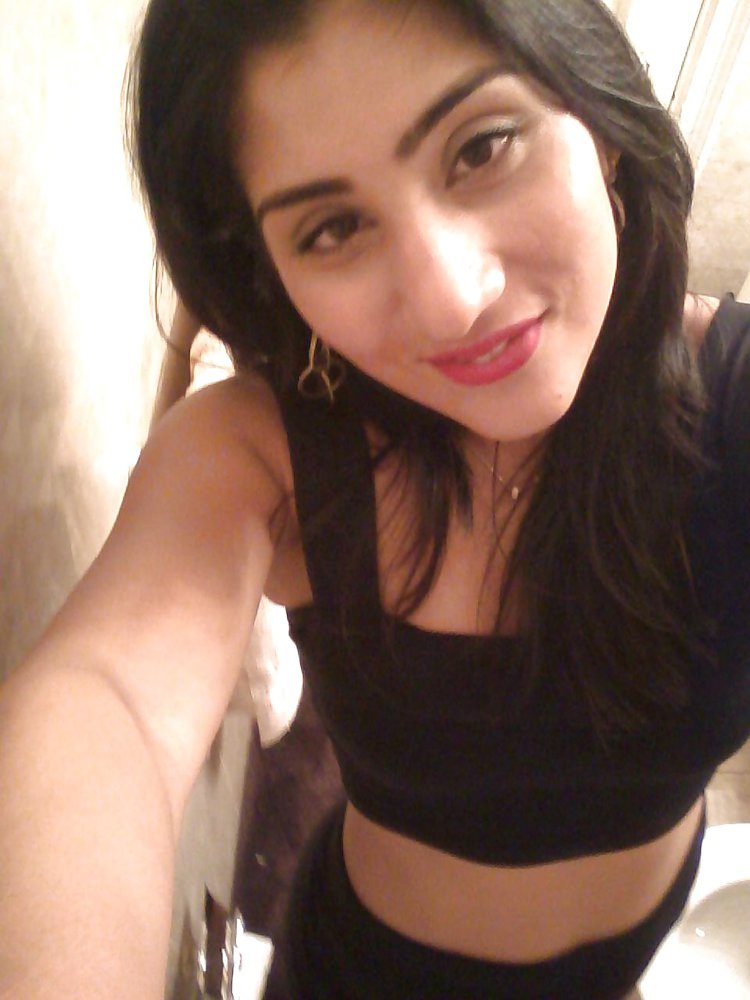 Nude Desi College Babe Self Shot Pictures