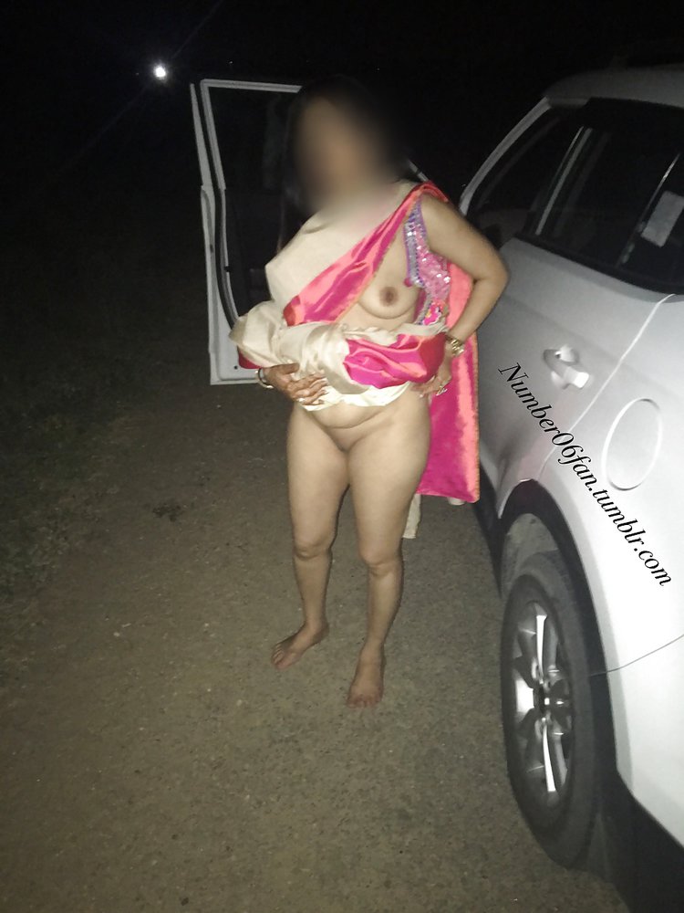 XXX Porn Pics Horny Indian Bhabhi Nude