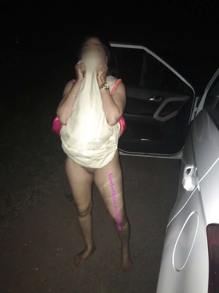 XXX Porn Pics Horny Indian Bhabhi Nude