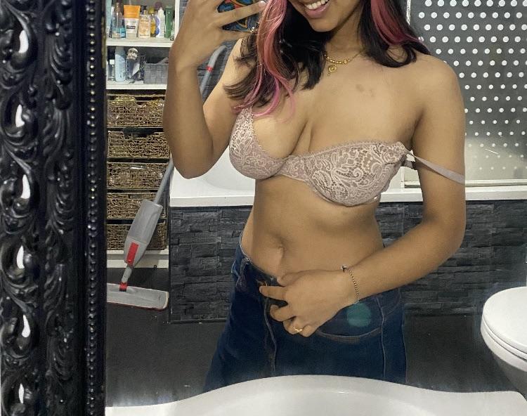 Stripping Indian Amateur Revealing Her Naked Body Type