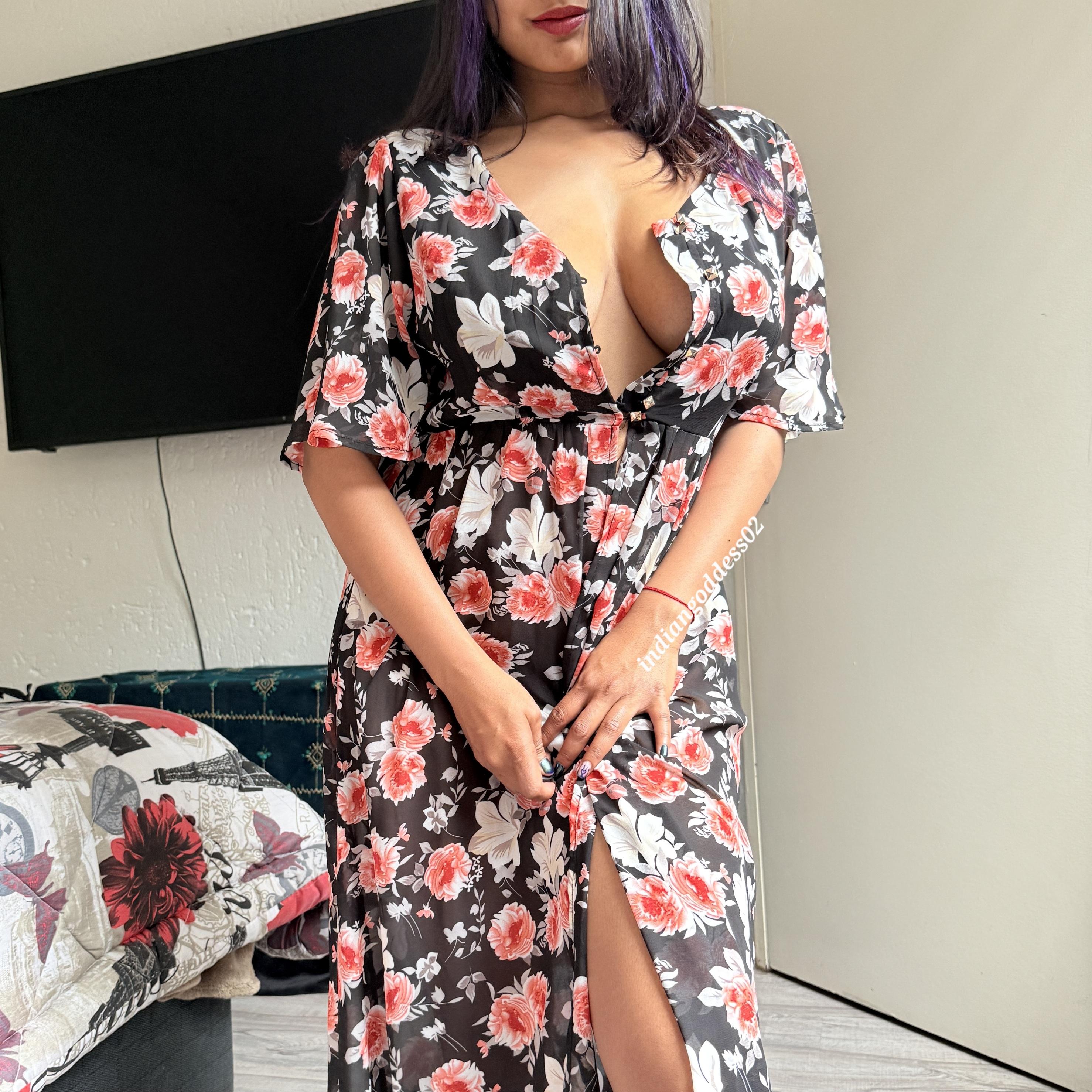 Horny Indian GF Showing Off Asking Which Pic Wins